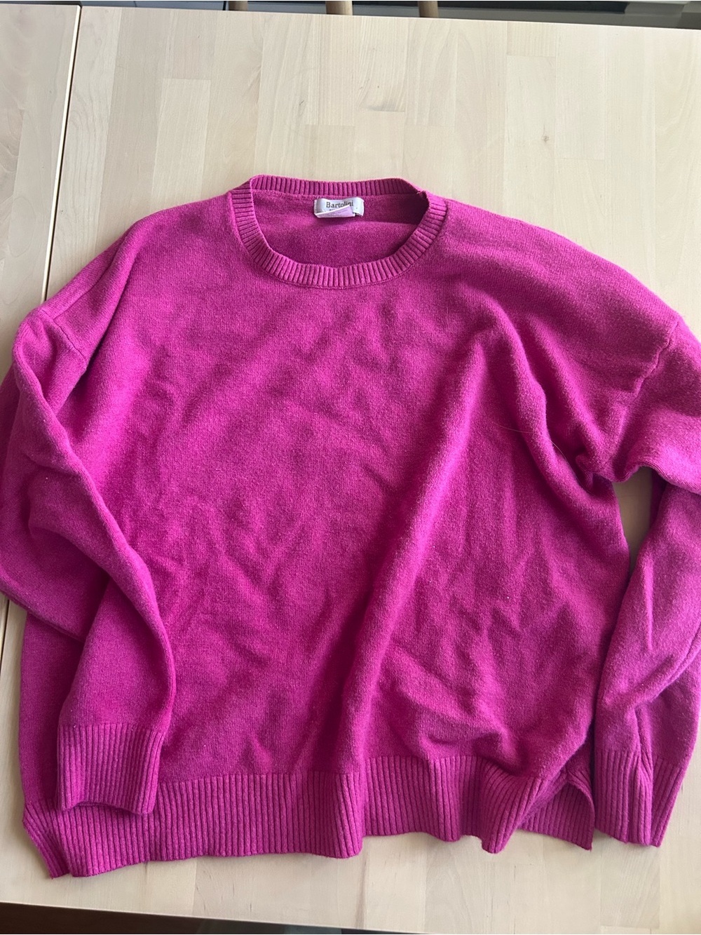 Women's Crewneck Sweater in Bright Fuchsia